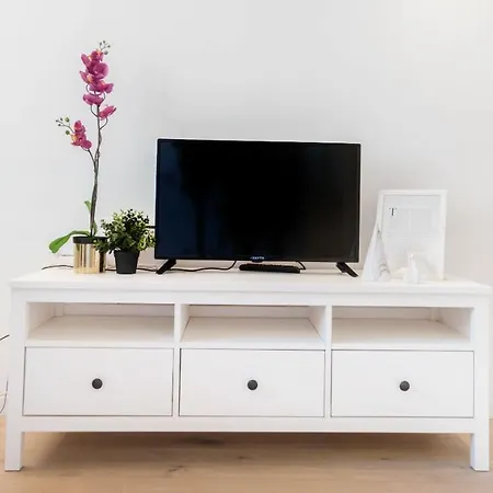 Apartment Altido Smart White Flat Near Arco Della Pace *