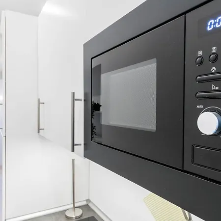 Altido Smart White Flat Near Arco Della Pace *